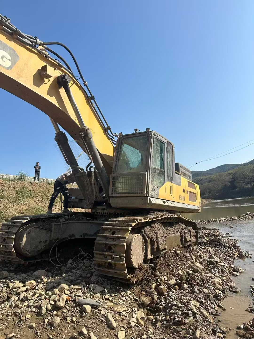 Used XCMG XE490KS Excavator 2016 Model / 3