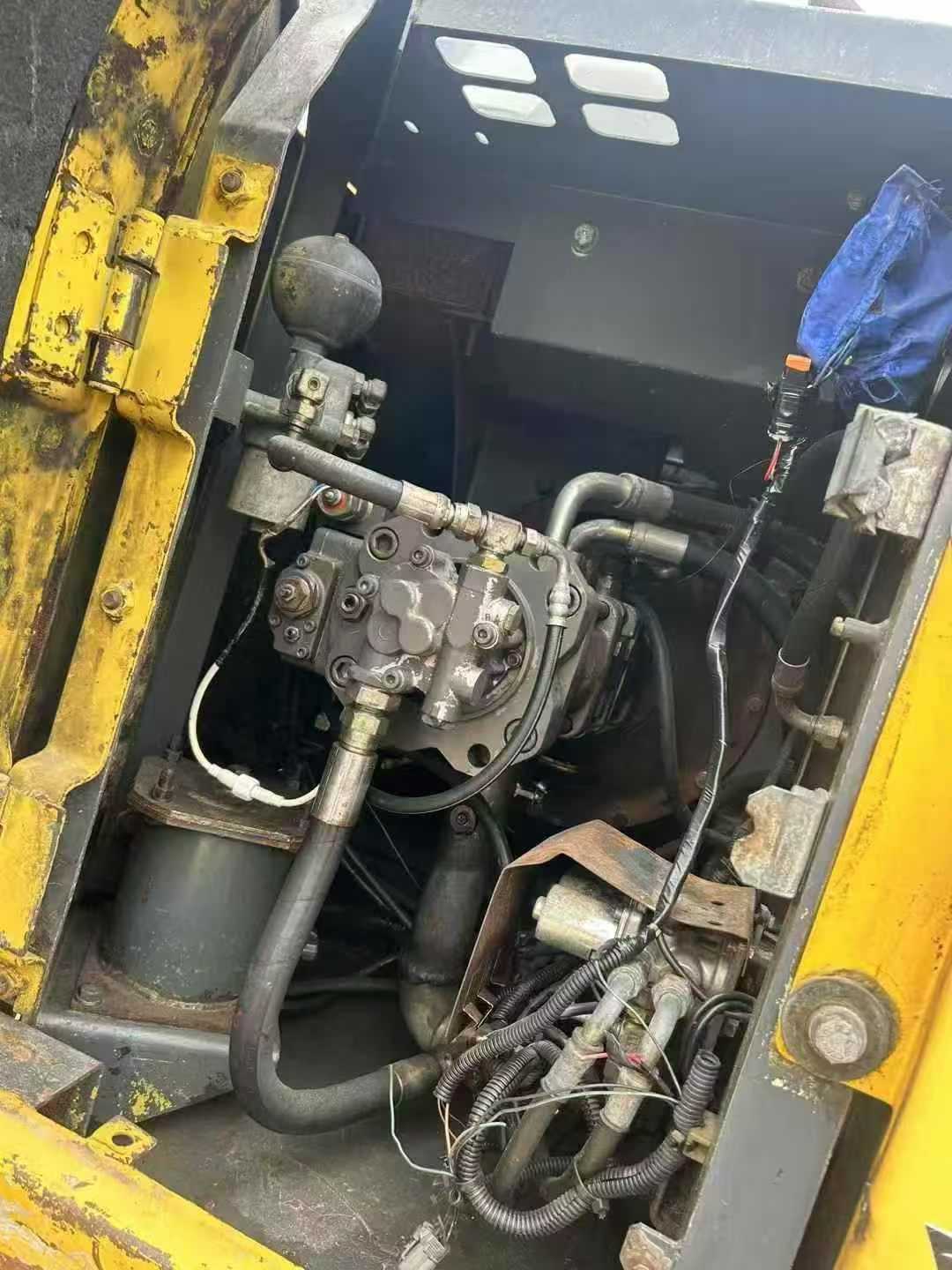 Used Sumitomo SH120-3 Excavator 2016 Model / 8