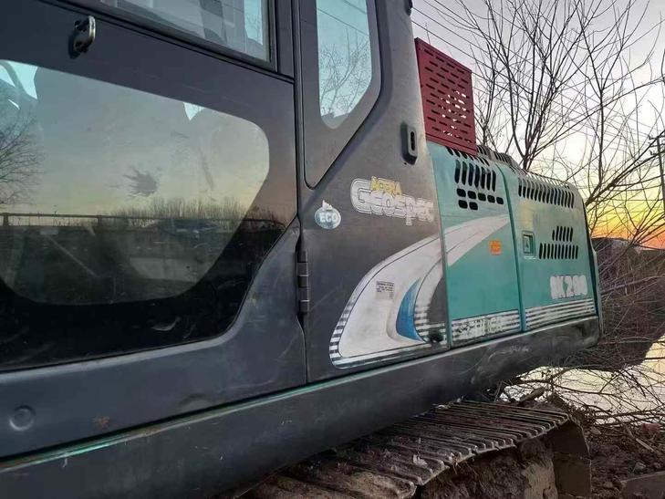 Buy Kobelco SK2008 Used Excavator / 1