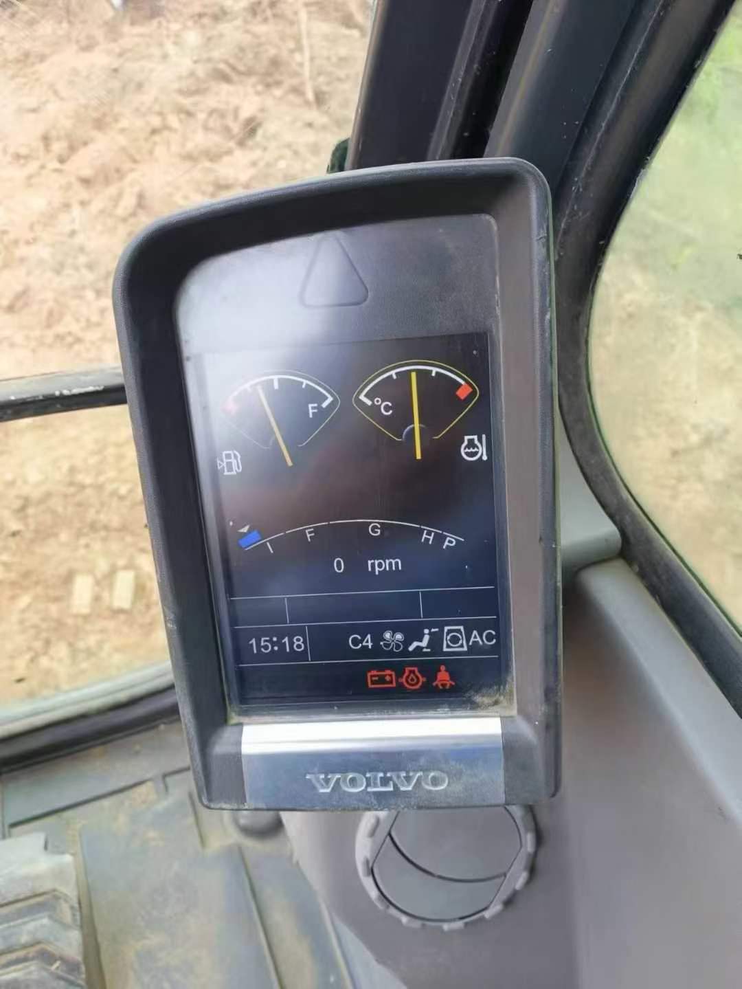 Used Volvo EC200 Excavator 2018 Model / 4