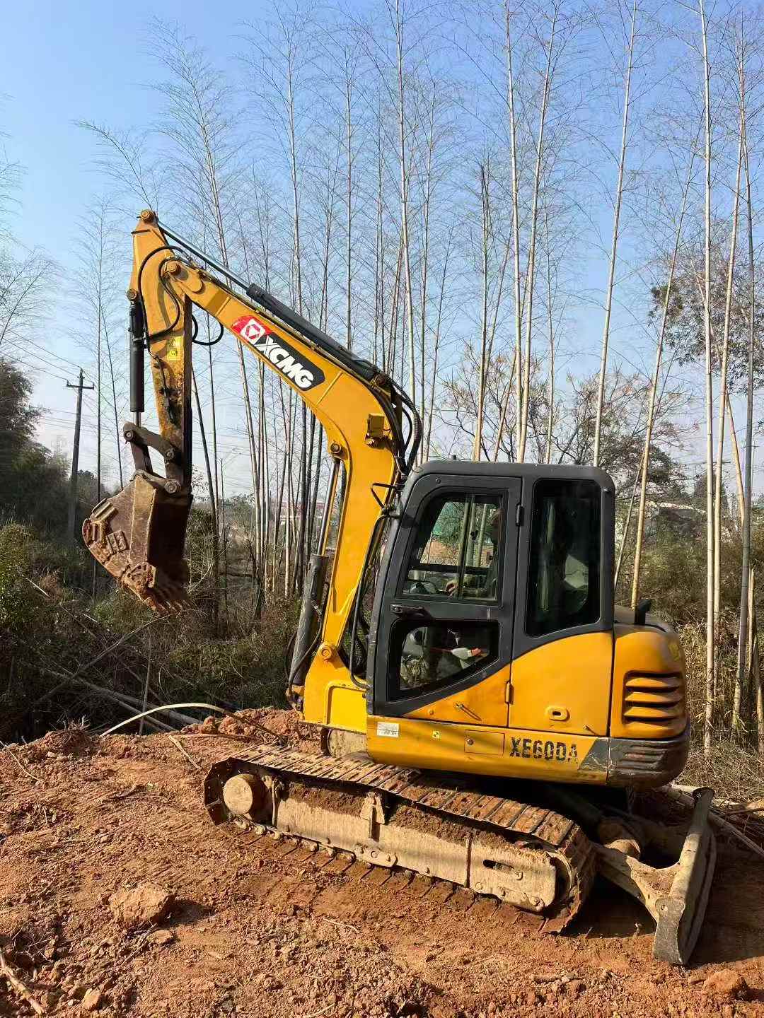 Used XCMG XE60 Excavator 2020 Model / 3