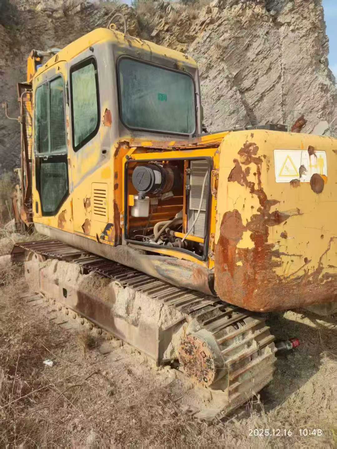 Used Sany SY135 Excavator 2011 Model / 2