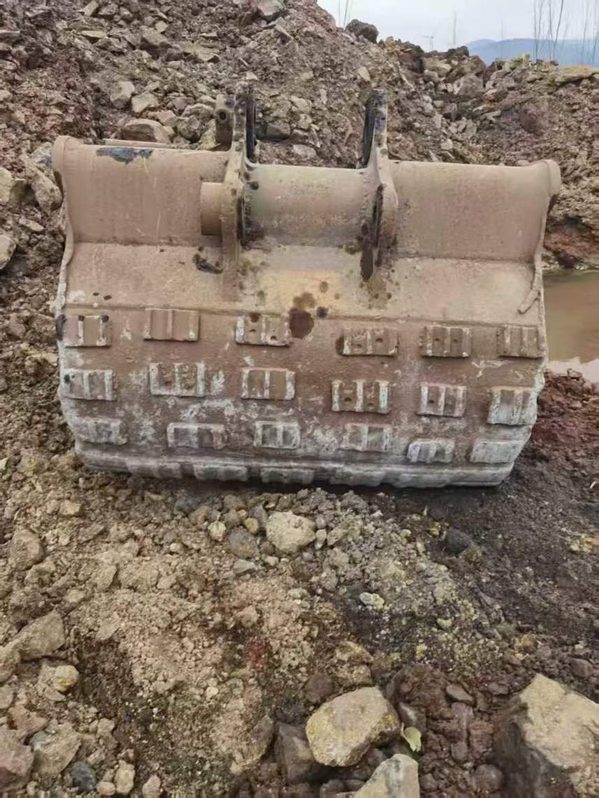 Used XCMG XE490KS Excavator 2016 Model / 6