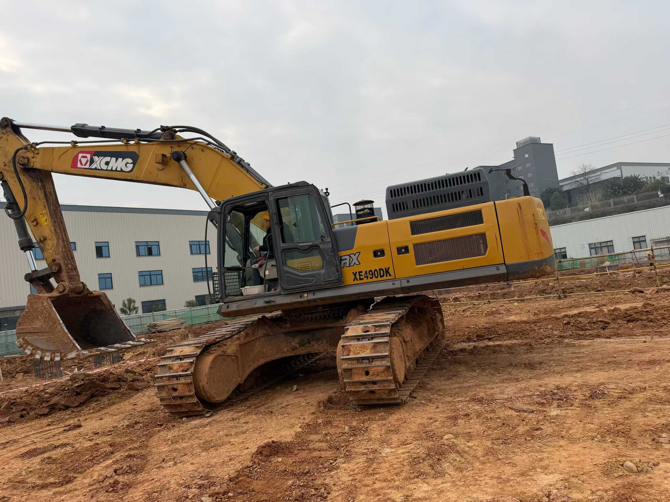 Buy XCMG XE490KS Used Excavator / 2 Used XCMG XE490KS Excavator 2019 Model / 2