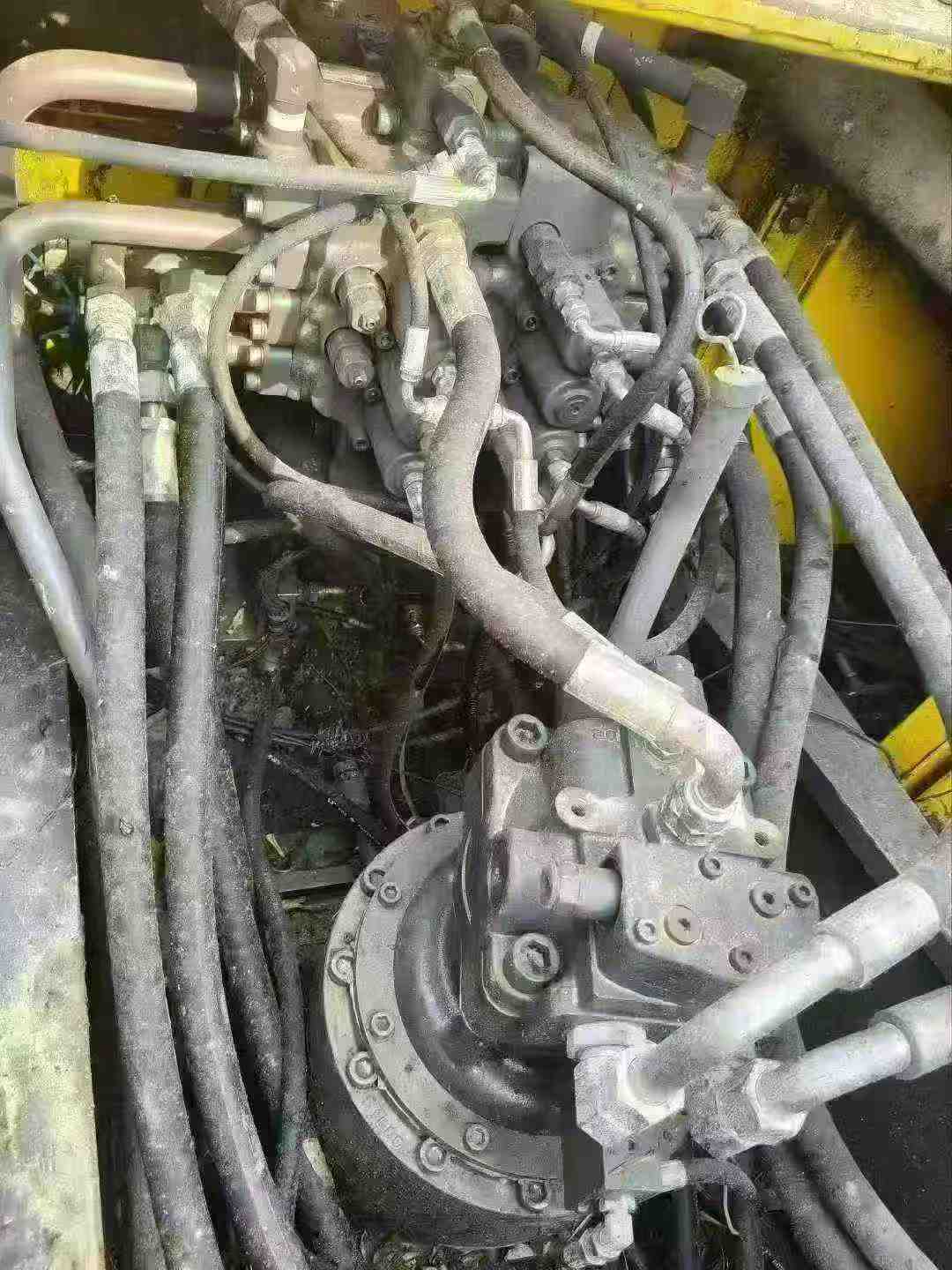 Used Volvo EW210C Excavator 2016 Model / 6