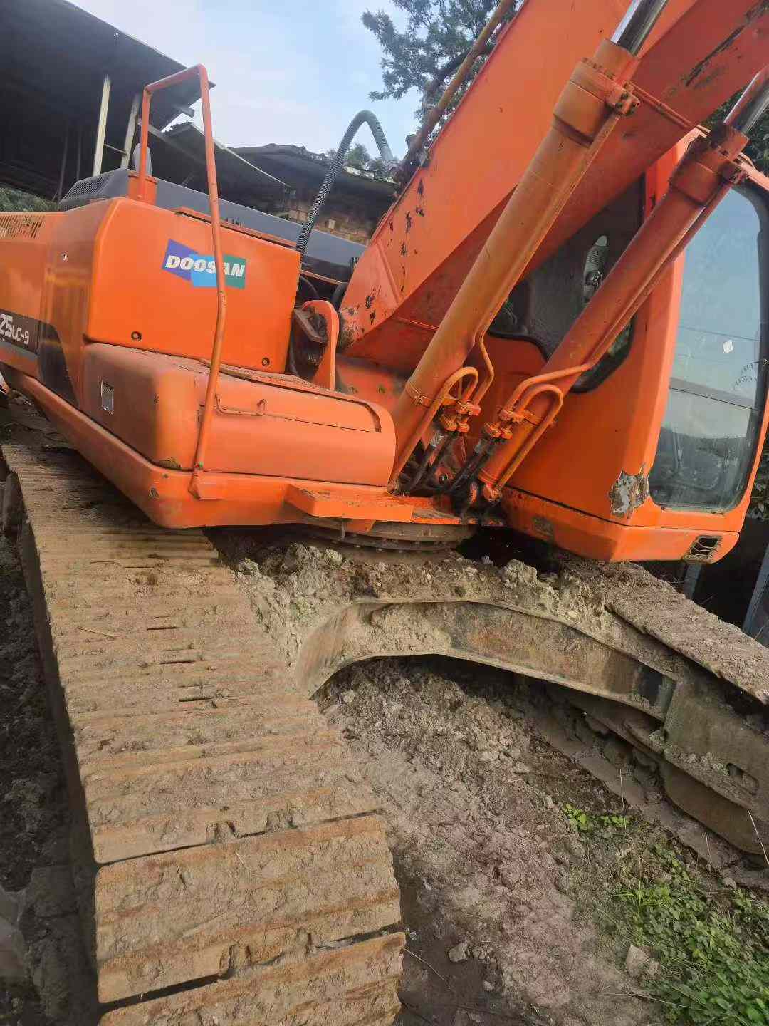 Used Doosan S225 Excavator 2016 Model / 3