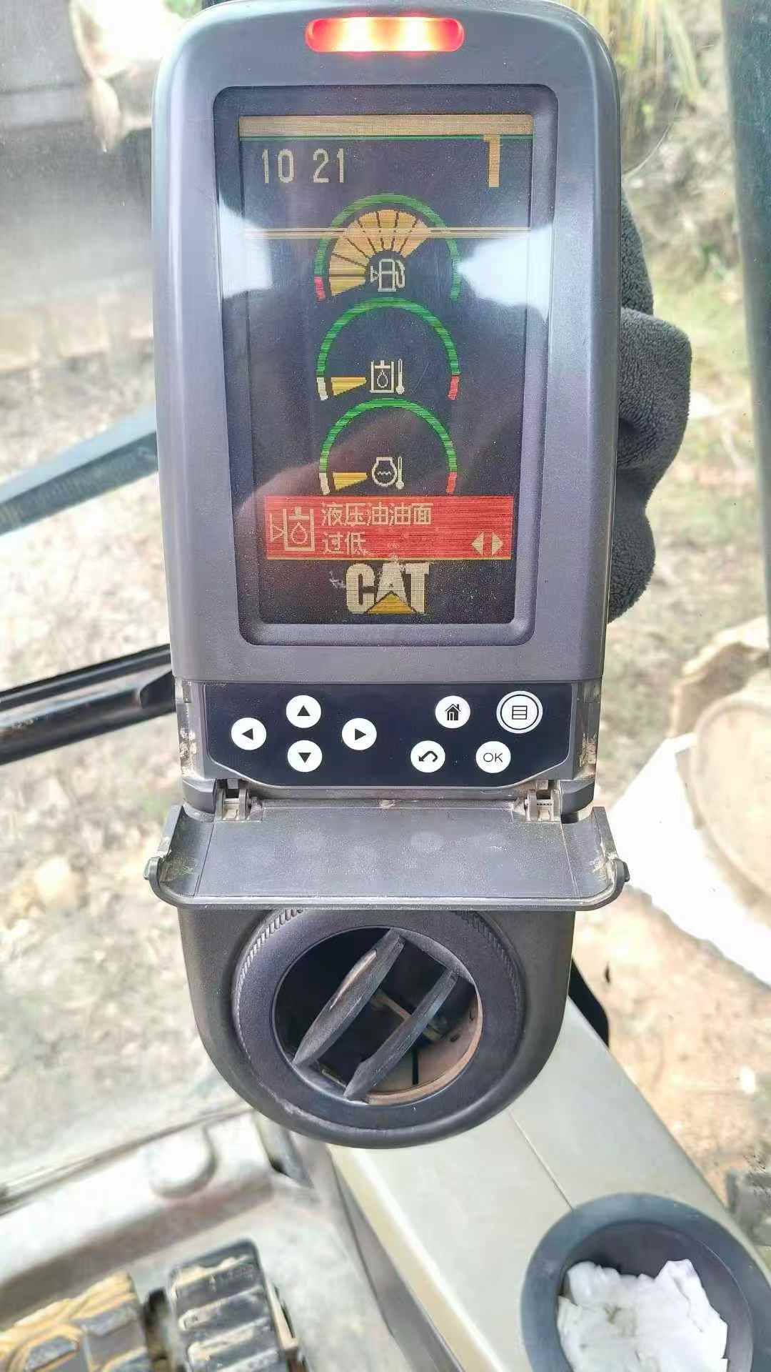 Used Caterpillar 323DL Excavator 2011 Model / 6