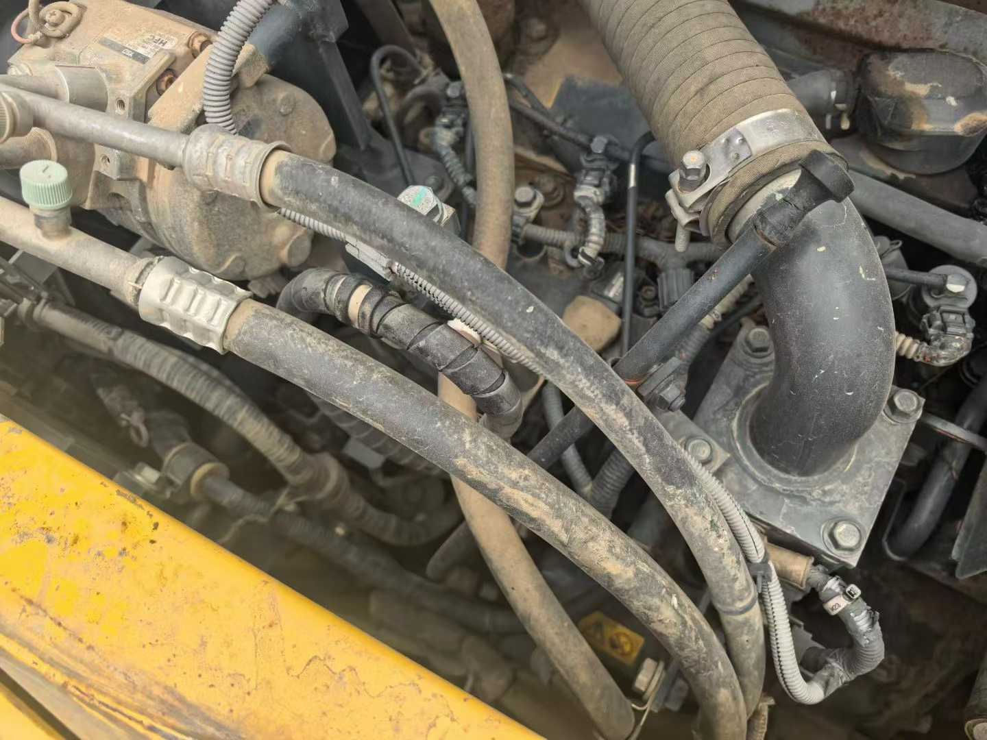 Used Komatsu PC130-8M0 Excavator 2017 Model / 8