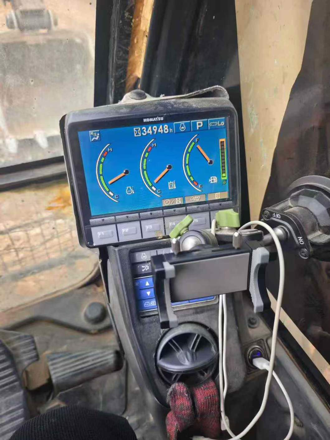 Used Komatsu PC240-11M0 Excavator 2010 Model / 2