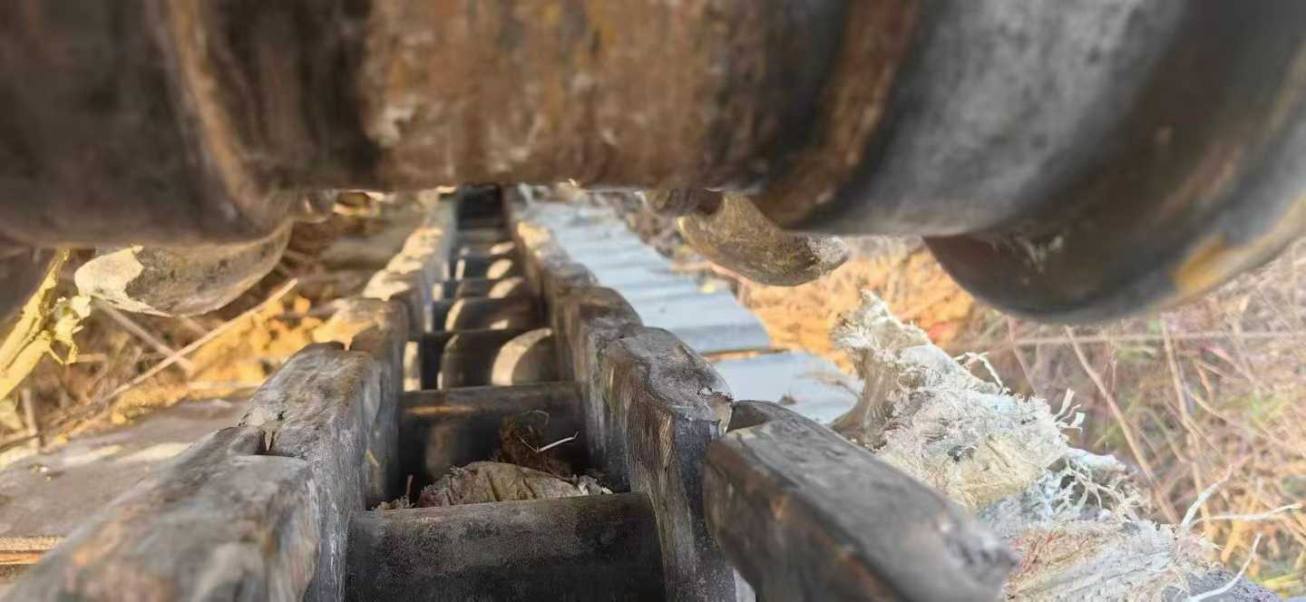 Used Volvo EC210 Heavy Duty Excavator 2012 Model / 4