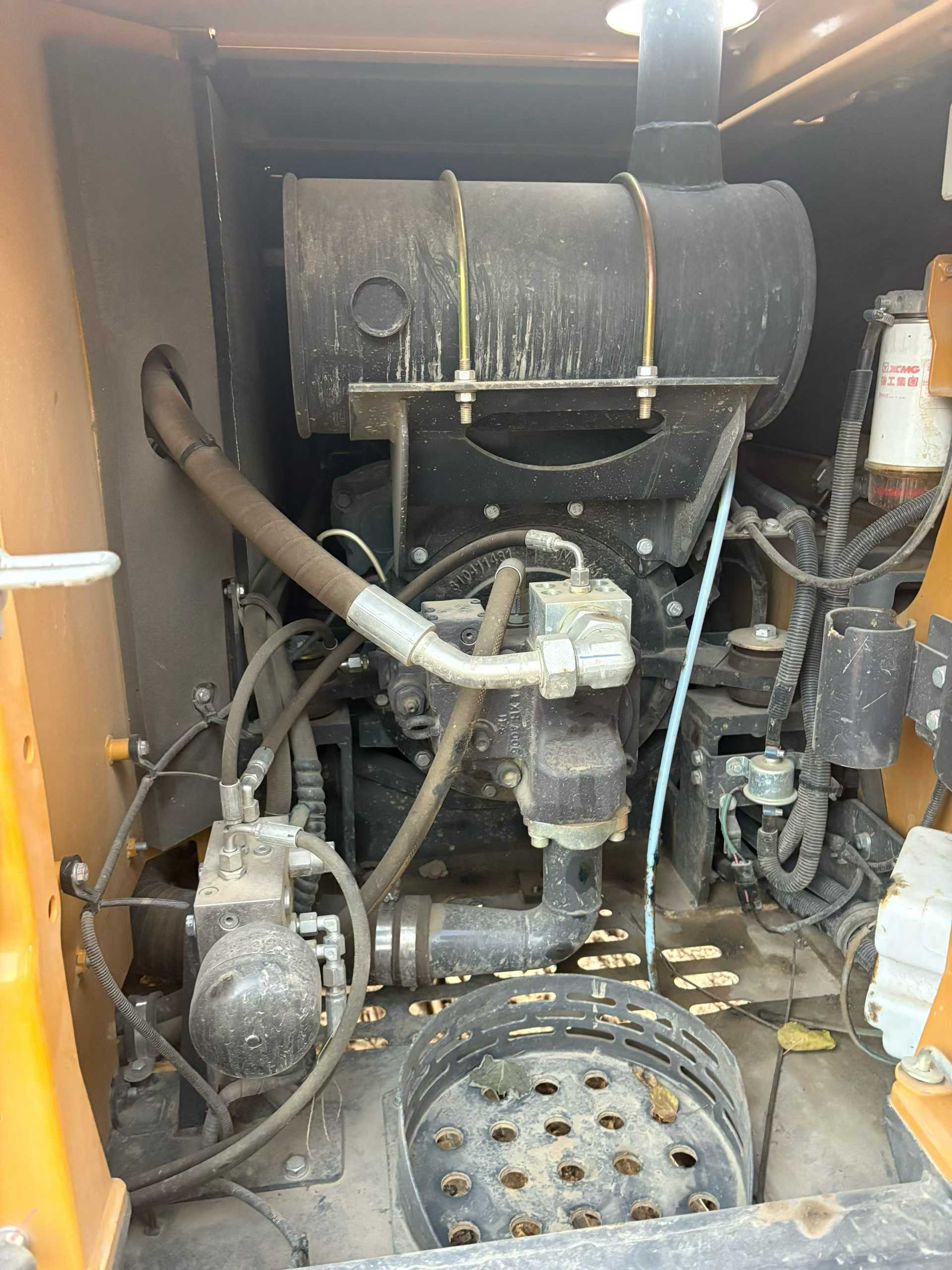 Used XCMG XE75WD Excavator 2025 Model / 6