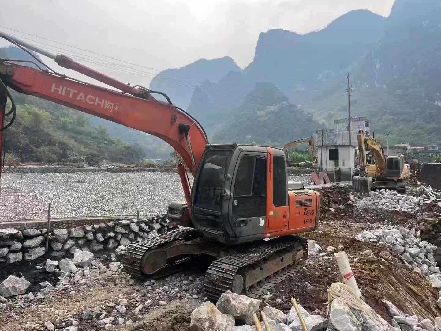 Buy Hitachi ZX120 Used Excavator / 1