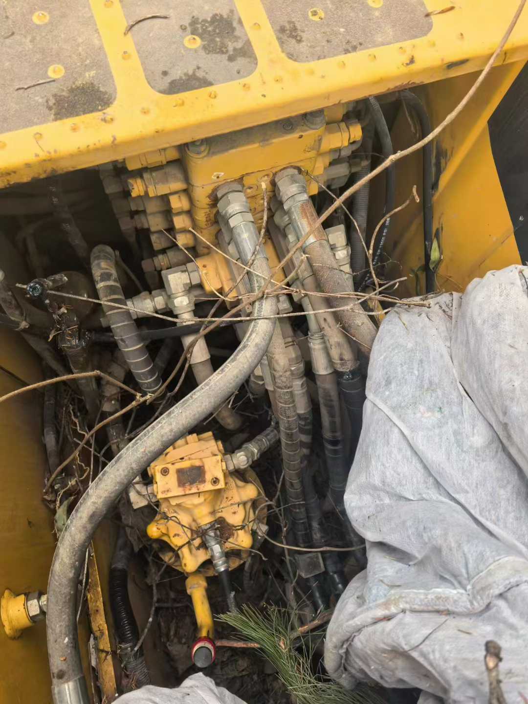 Used Komatsu PC130-8M0 Excavator 2017 Model / 7