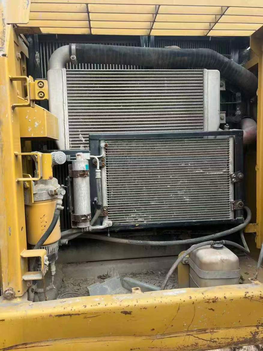 Used Caterpillar 320D Excavator 2011 Model / 6