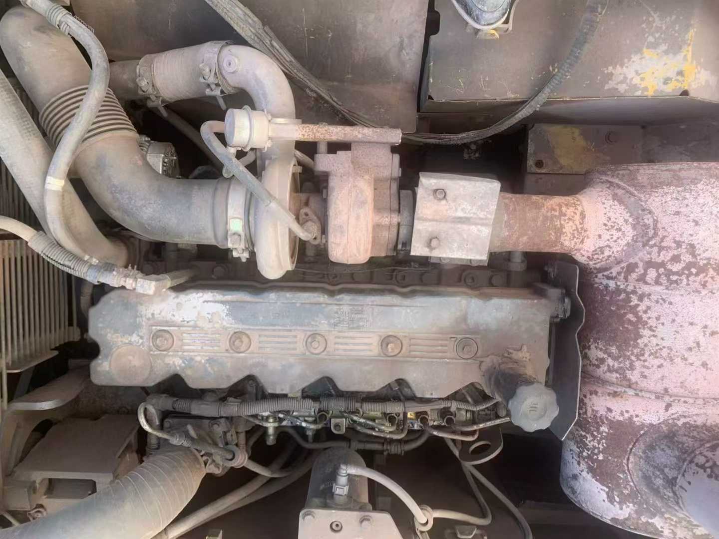 Used Komatsu PC220-8 Excavator 2017 Model / 4