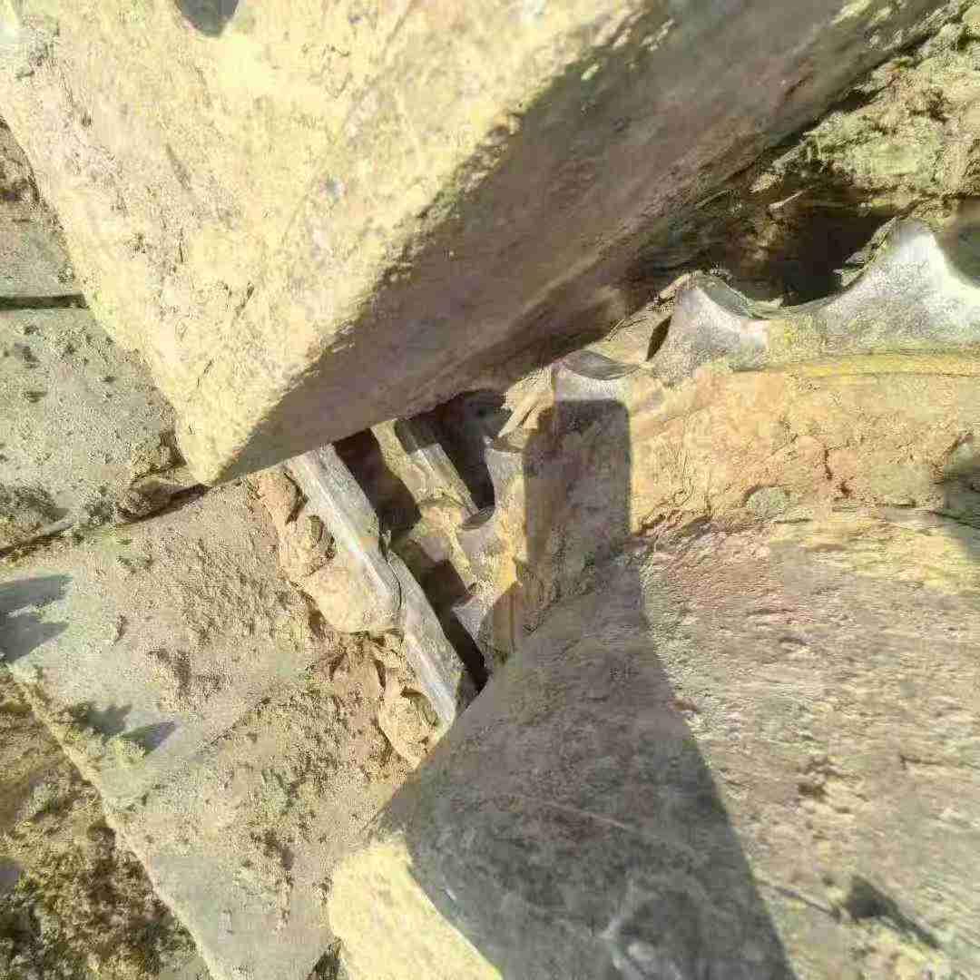 Used Hyundai R215VSN Excavator 2016 Model / 9