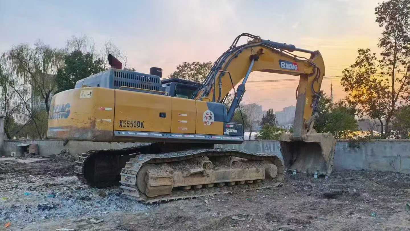 Used XCMG XE520DK Excavator 2020 Model / 2