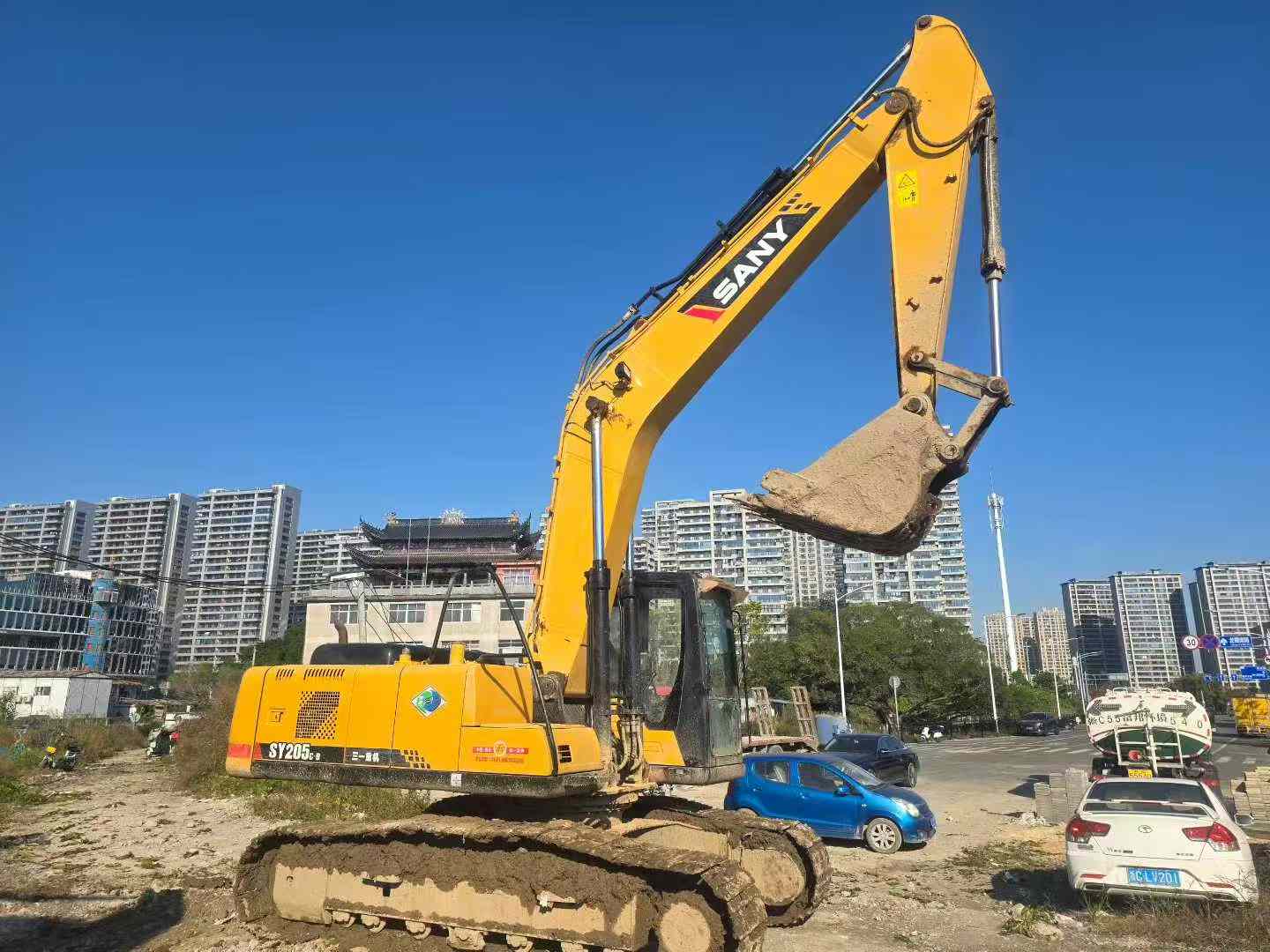 Used Sany SY205H Excavator 2015 Model / 3