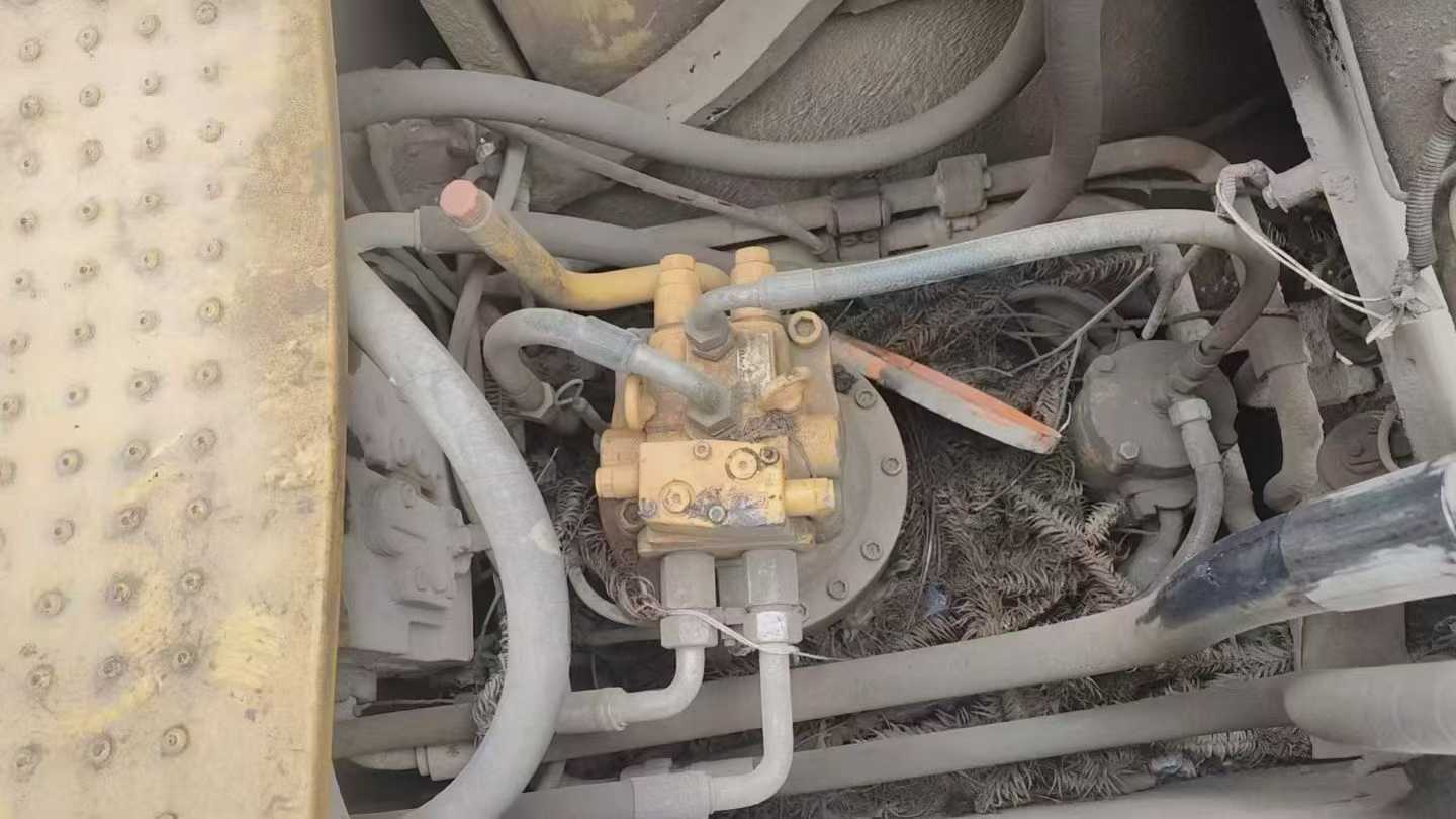 Used Sany SY215ACE Excavator 2017 Model / 4