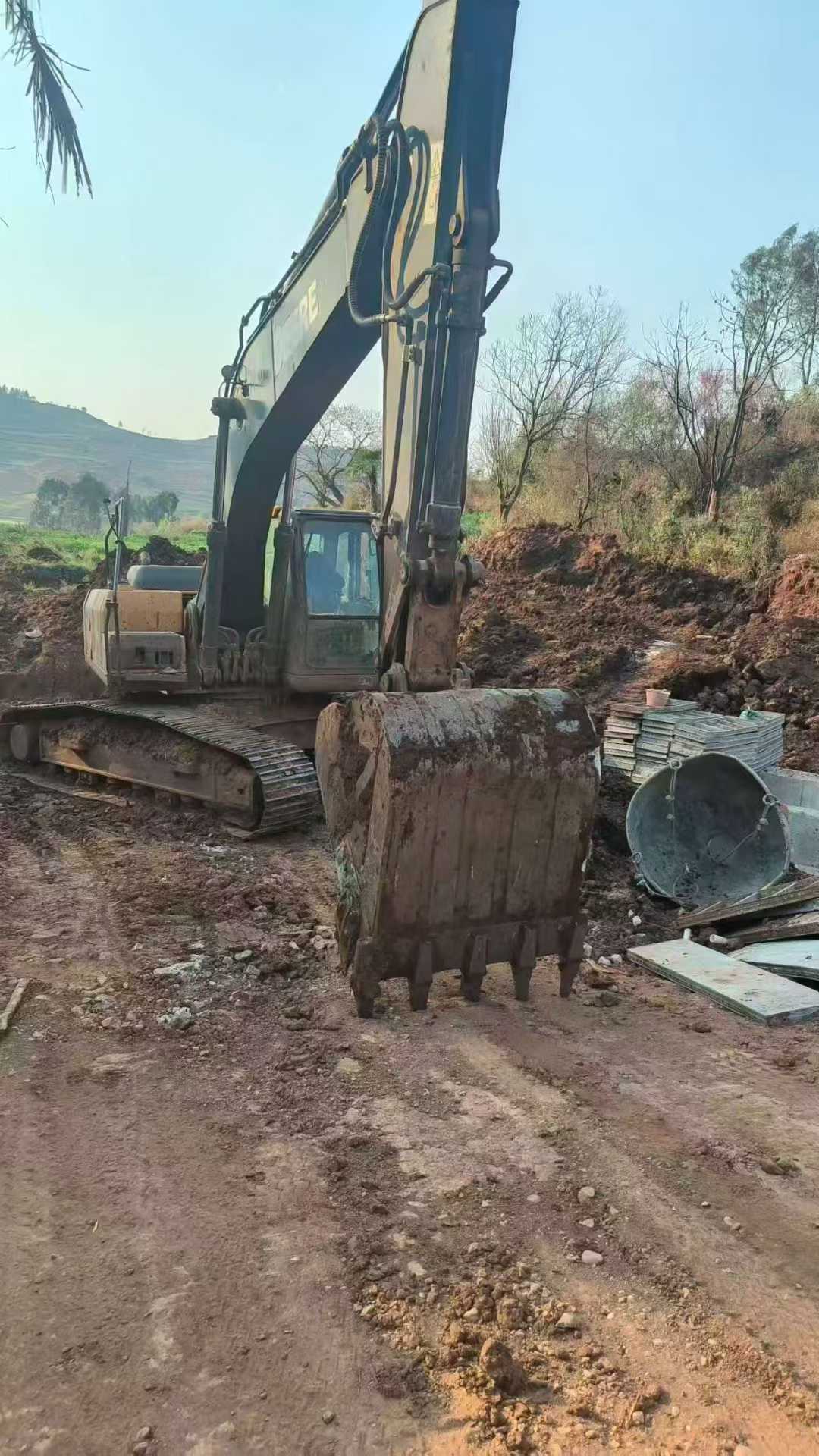 Used JohnDeere E210 Excavator 2016 Model / 4