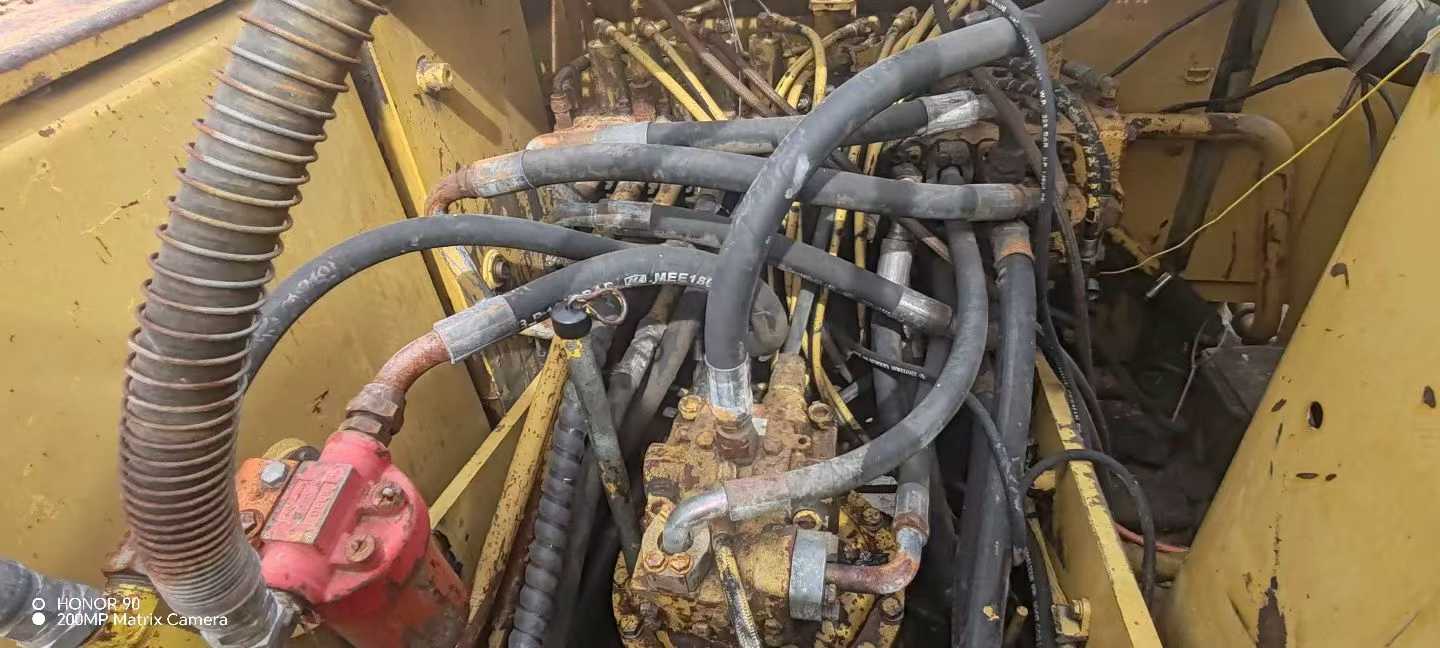 Used Caterpillar 320C Excavator 2016 Model / 3