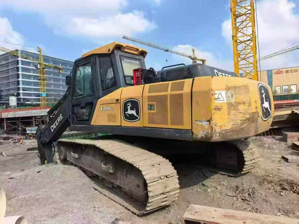 Used JohnDeere E240 Excavator 2016 Model / 5