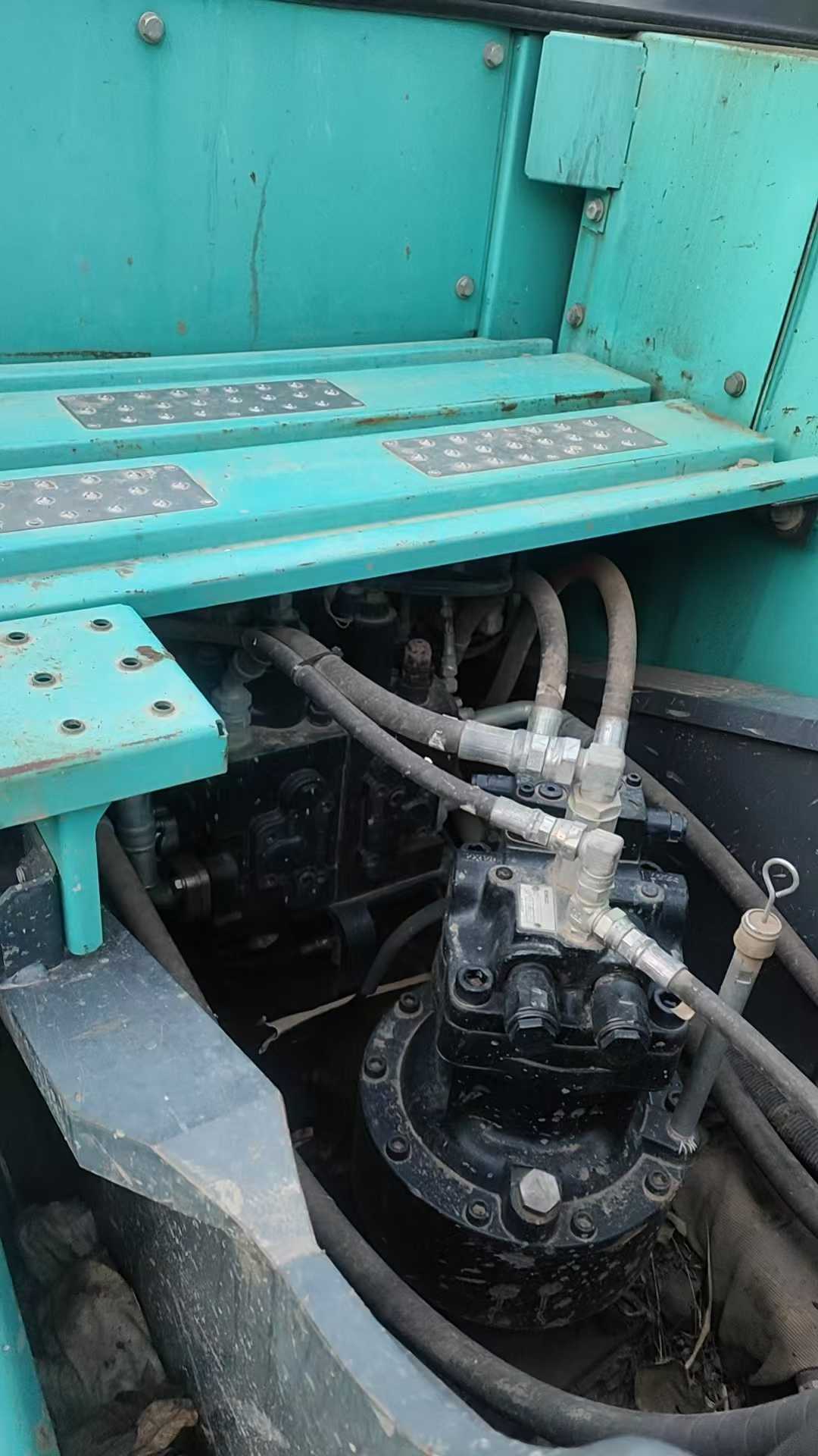 Buy Kobelco SK200 Used Excavator / 8 Used Kobelco SK200 Excavator 2018 Model / 8