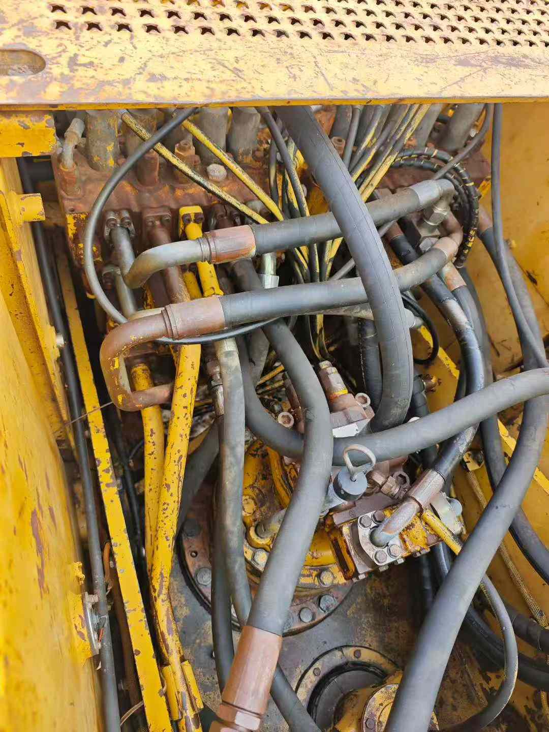 Buy Caterpillar 320C Used Excavator / 6 Used Caterpillar 320C Excavator 2016 Model / 6