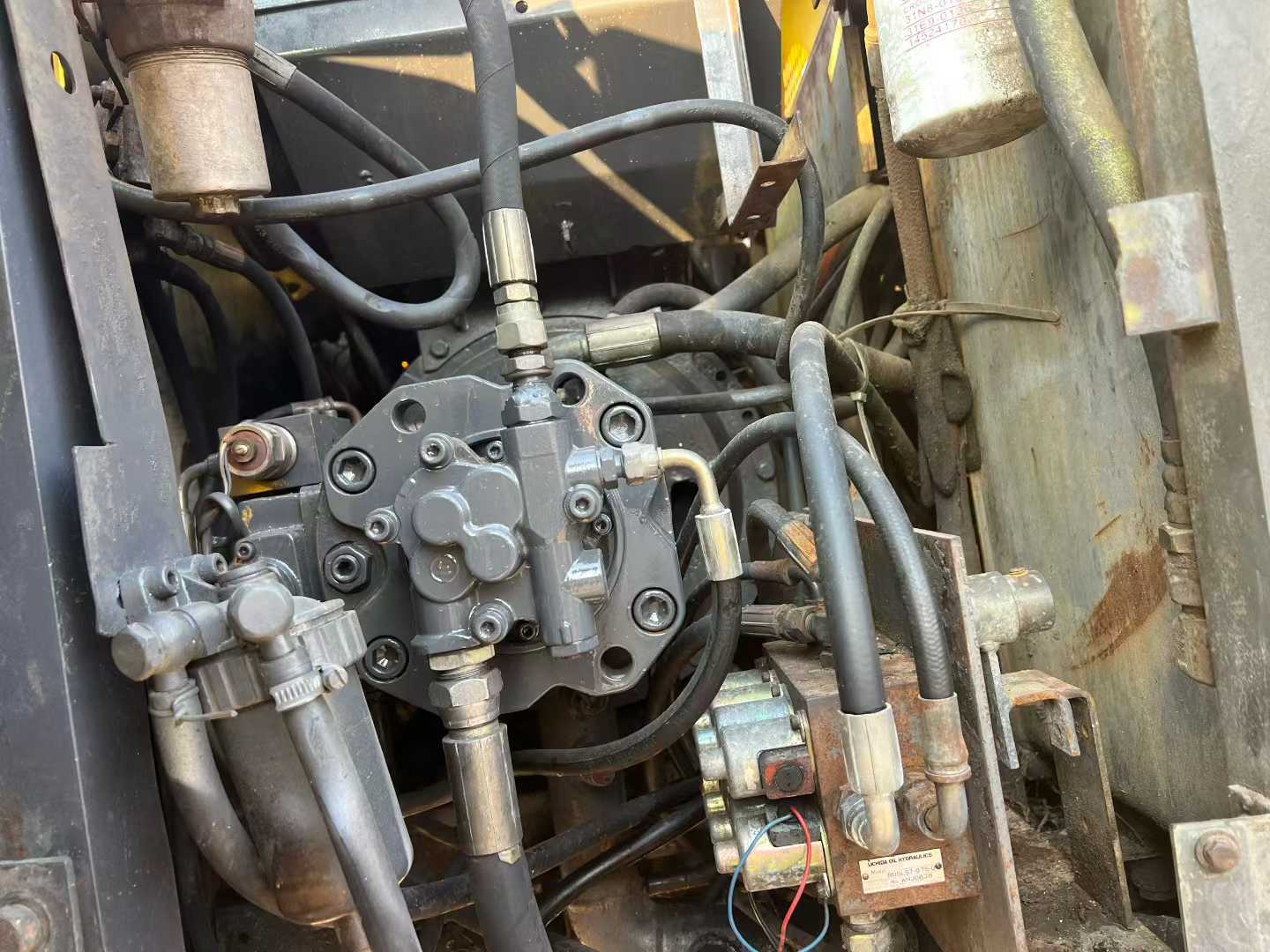 Buy Sumitomo SH120A2 Used Excavator / 4 Used Sumitomo SH120A2 Excavator 2016 Model / 4