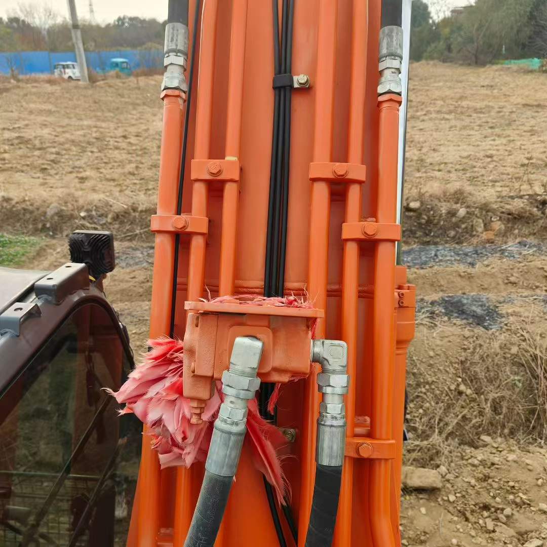 Used Hitachi ZAXIS200 Excavator 2021 Model / 7