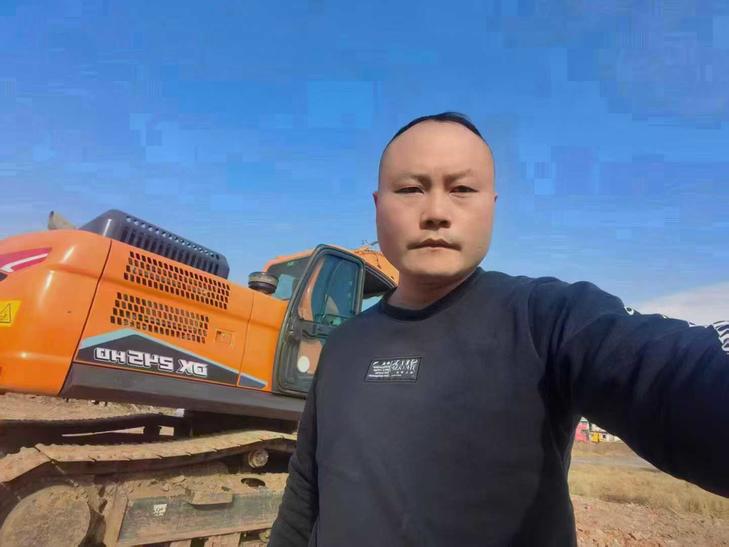 Buy Doosan E45 Used Excavator / 1