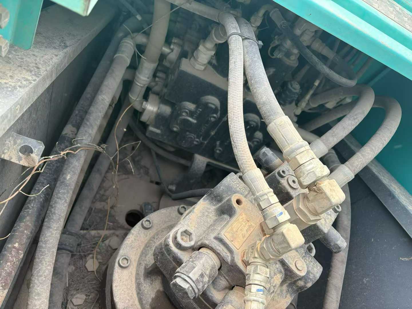 Buy Kobelco SK200 Used Excavator / 6 Used Kobelco SK200 Excavator 2017 Model / 6