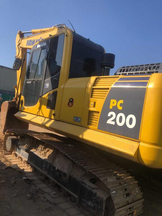 Buy Komatsu PC200-8 Used Excavator / 1