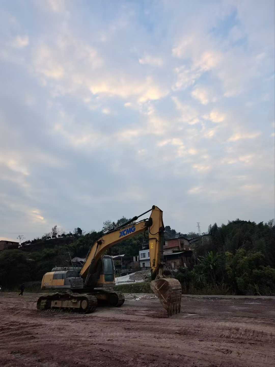 Buy XCMG XE215 Used Excavator / 2 Used XCMG XE215 Excavator 2018 Model / 2