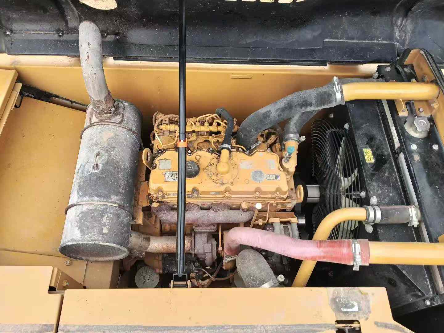 Buy Caterpillar 320D Used Excavator / 9 Used Caterpillar 320D Excavator 2017 Model / 9