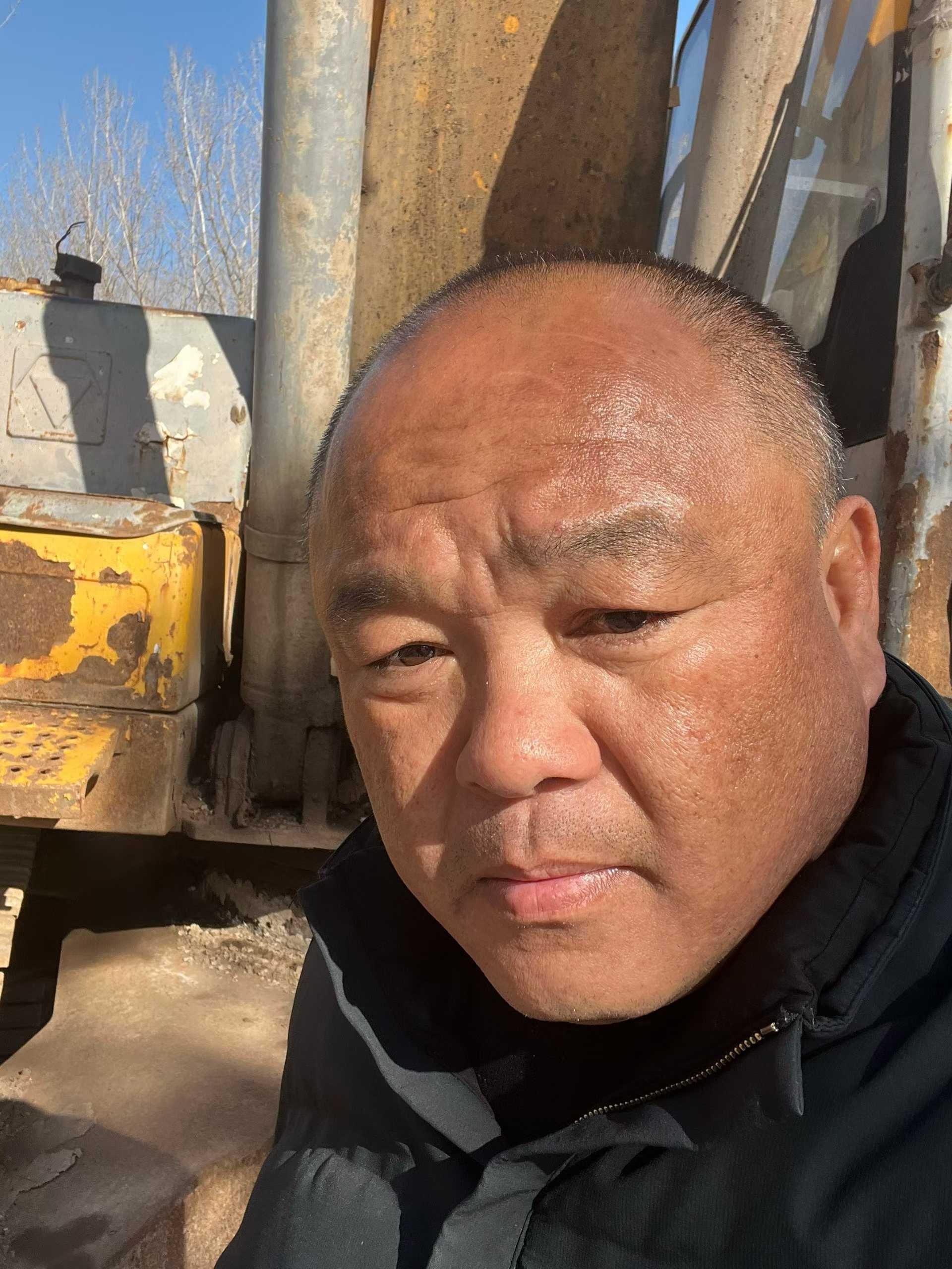 Buy XCMG XE215 Used Excavator / 1