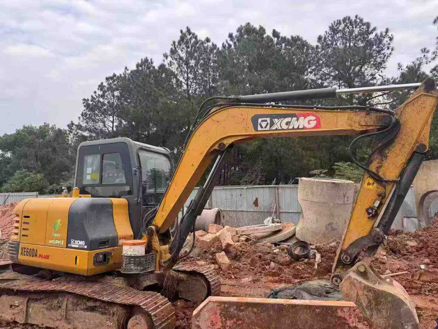 Buy XCMG XE60 Used Excavator / 5 Used XCMG XE60 Excavator 2022 Model / 5