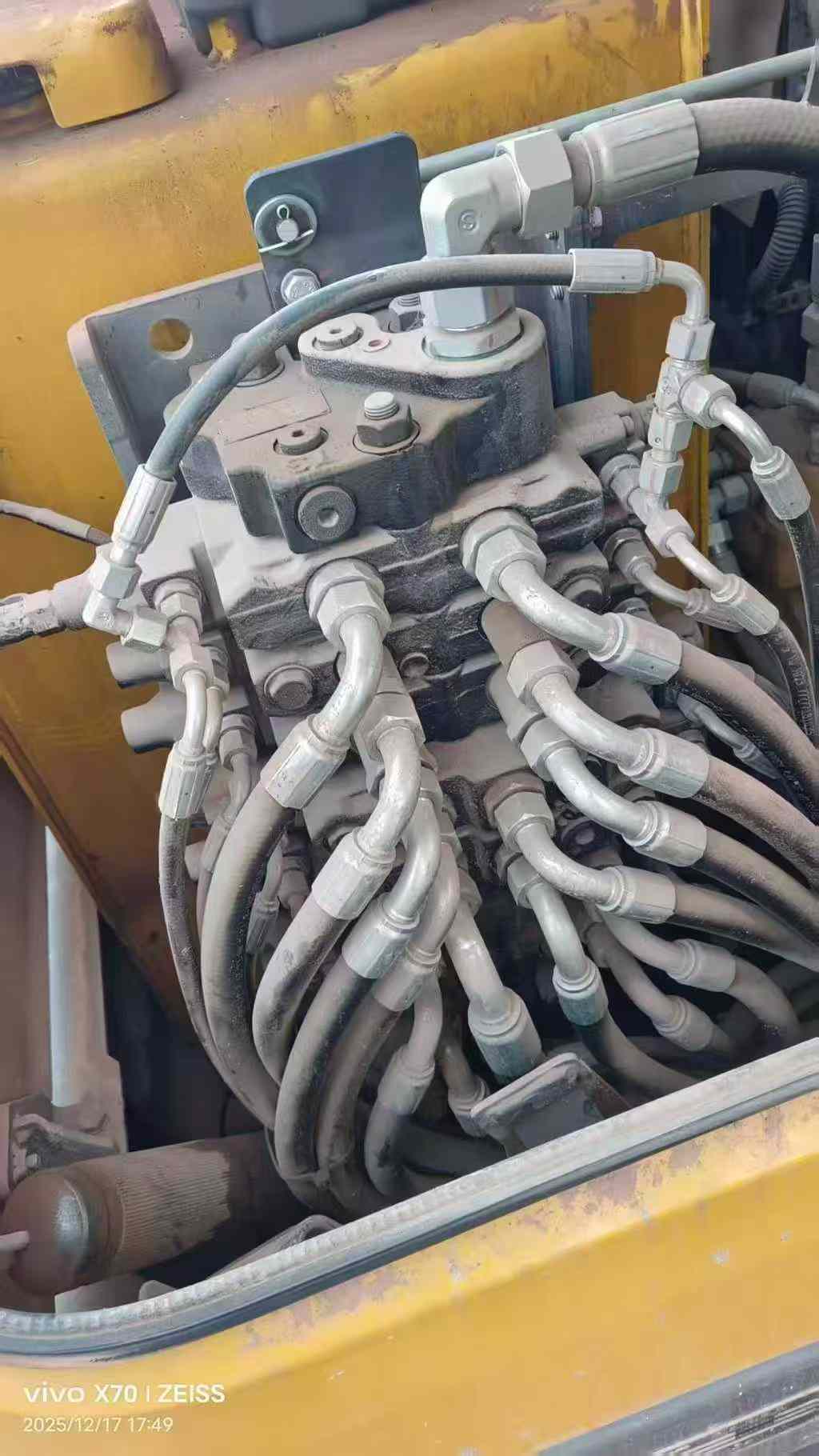 Buy XCMG XE60 Used Excavator / 6 Used XCMG XE60 Excavator 2016 Model / 6