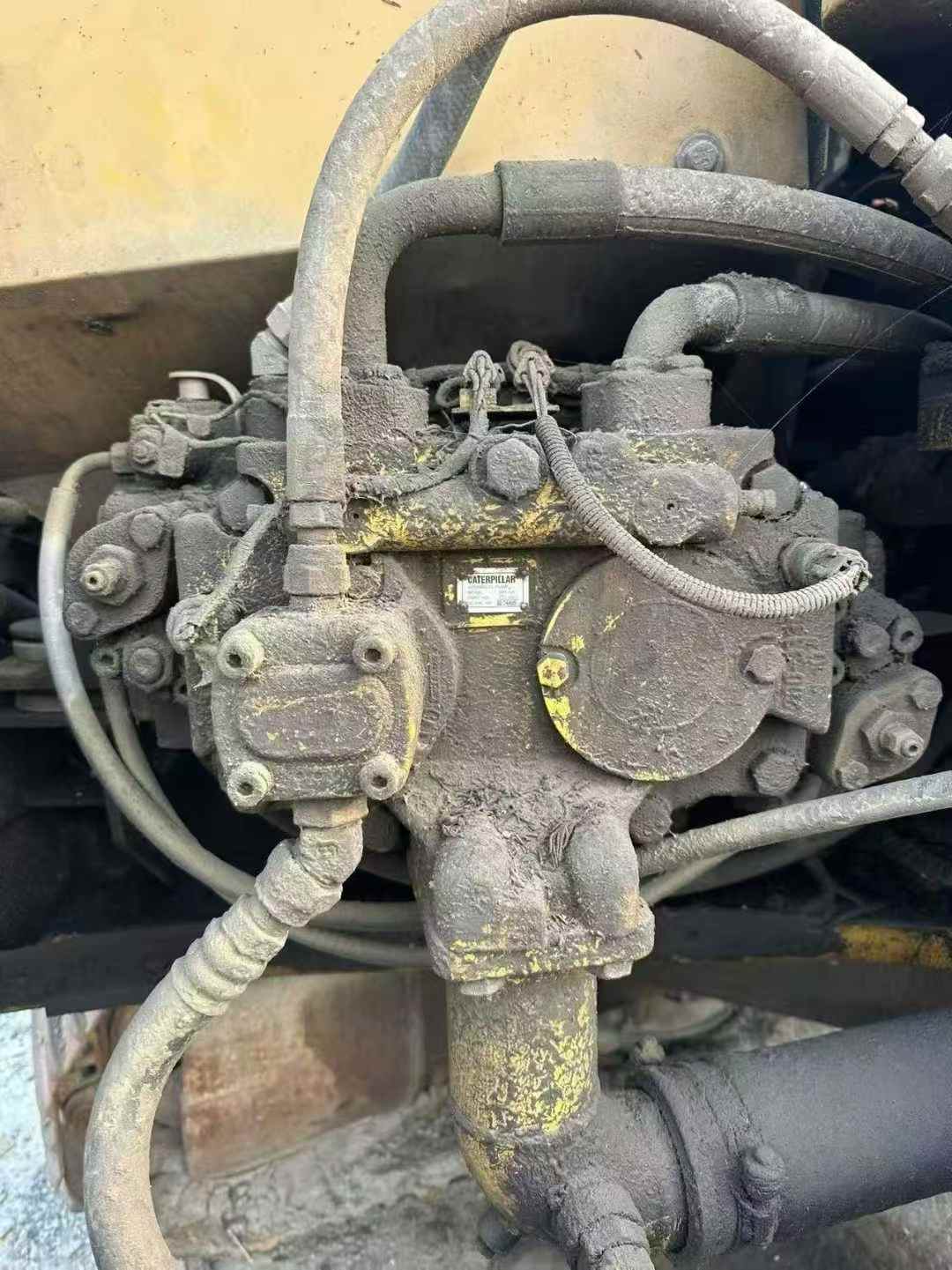 Used Caterpillar 323 Excavator 2016 Model / 5
