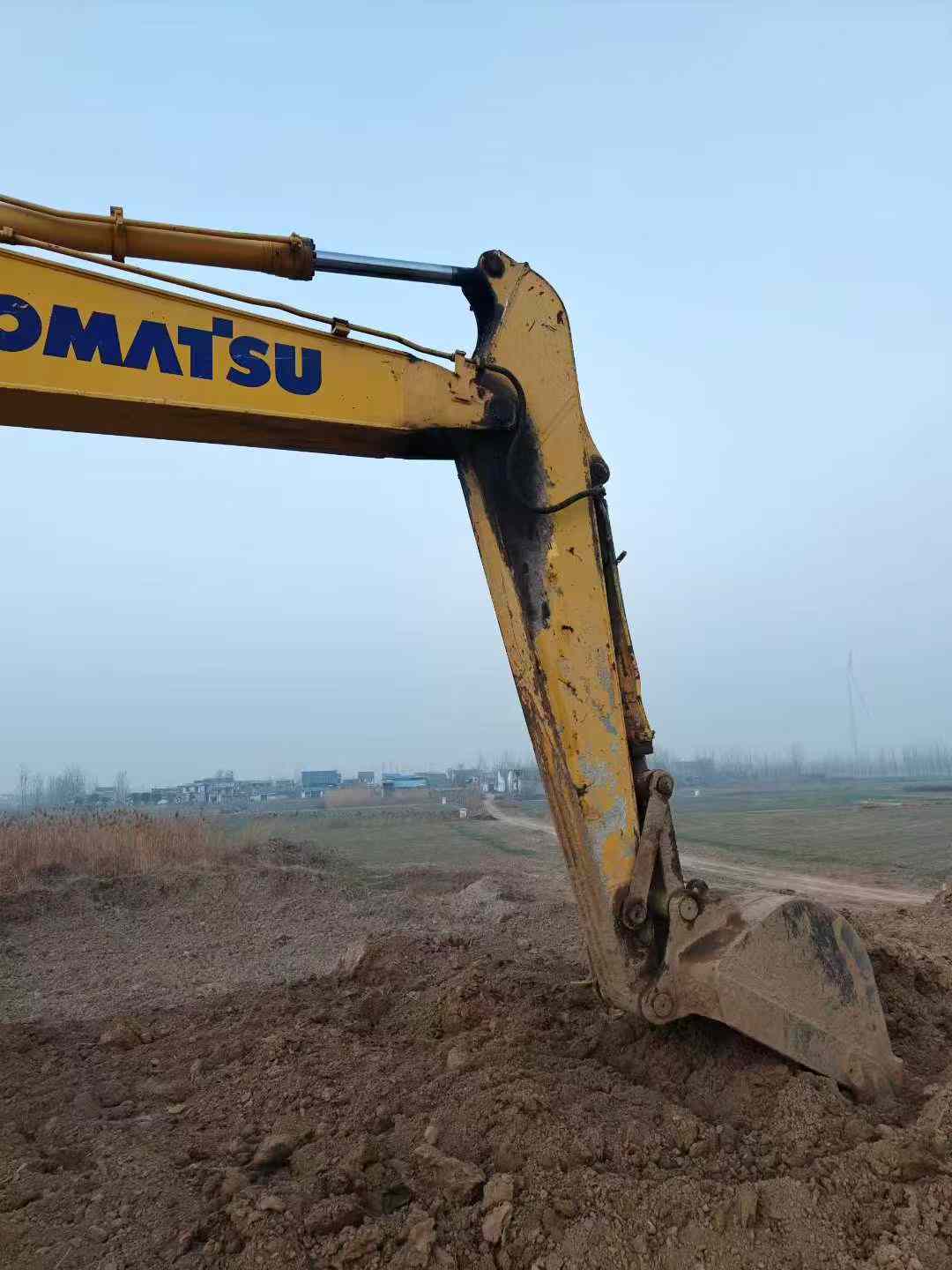 Buy Komatsu PC200-8 Used Excavator / 3 Used Komatsu PC200-8 Excavator 2013 Model / 3