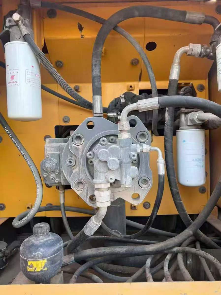 Buy Volvo EW210C Used Excavator / 8 Used Volvo EW210C Excavator 2012 Model / 8