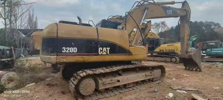 Buy Caterpillar 320D Used Excavator / 1