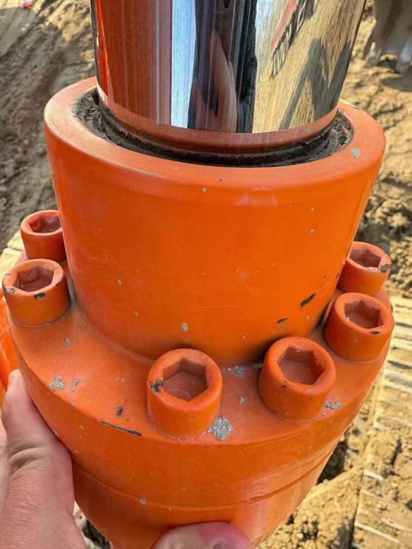 Buy Doosan DH220 Used Excavator / 9 Used Doosan DH220 Excavator 2014 Model / 9