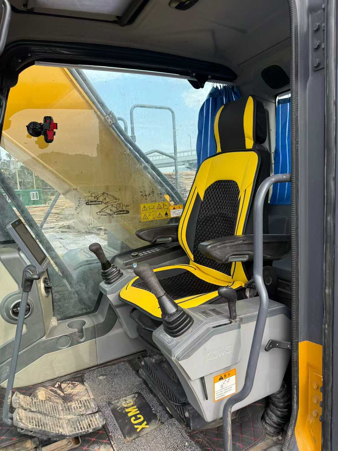 Buy XCMG XE270GK Used Excavator / 7 Used XCMG XE270GK Excavator 2022 Model / 7