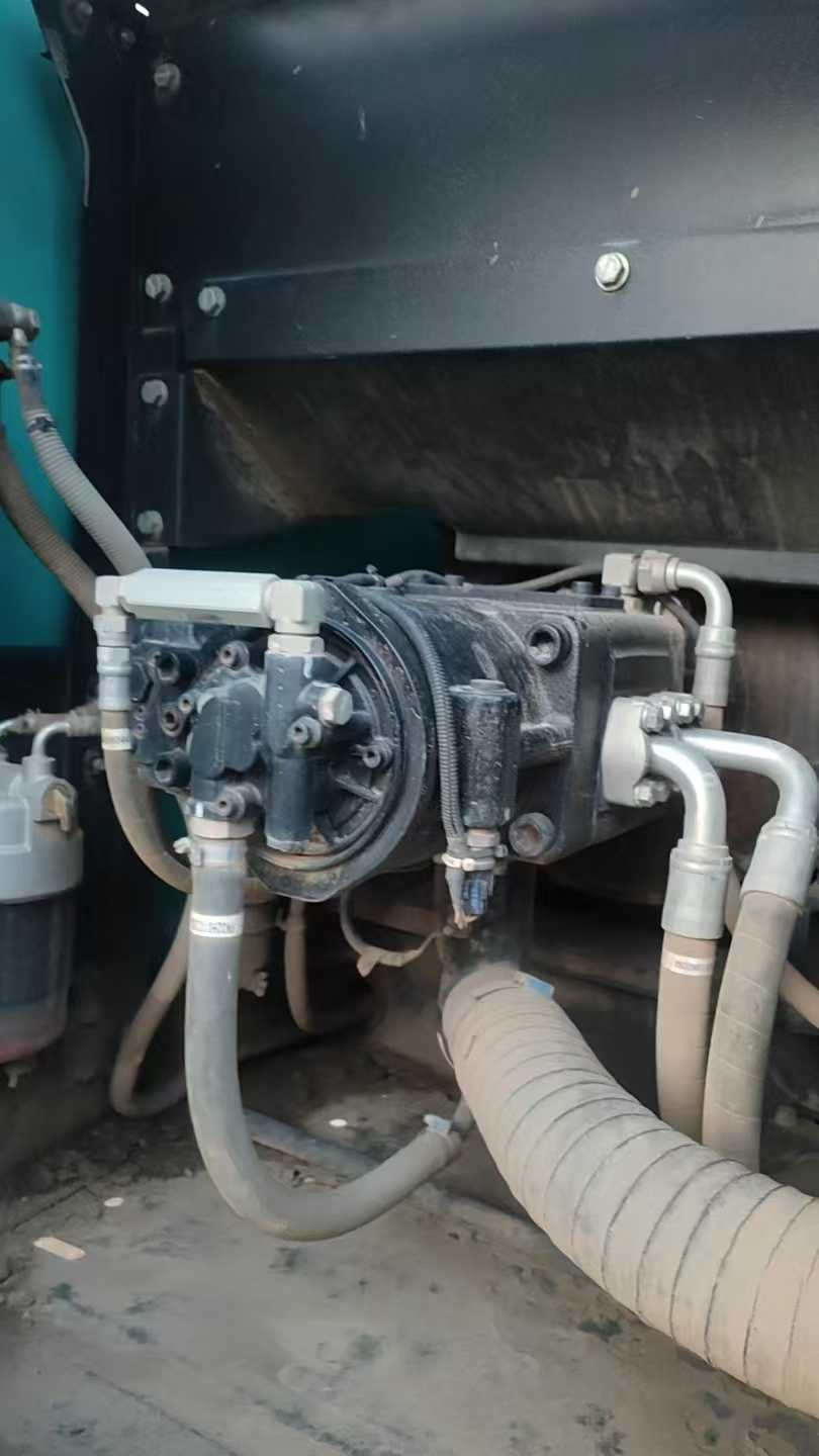 Buy Kobelco SK200 Used Excavator / 4 Used Kobelco SK200 Excavator 2018 Model / 4