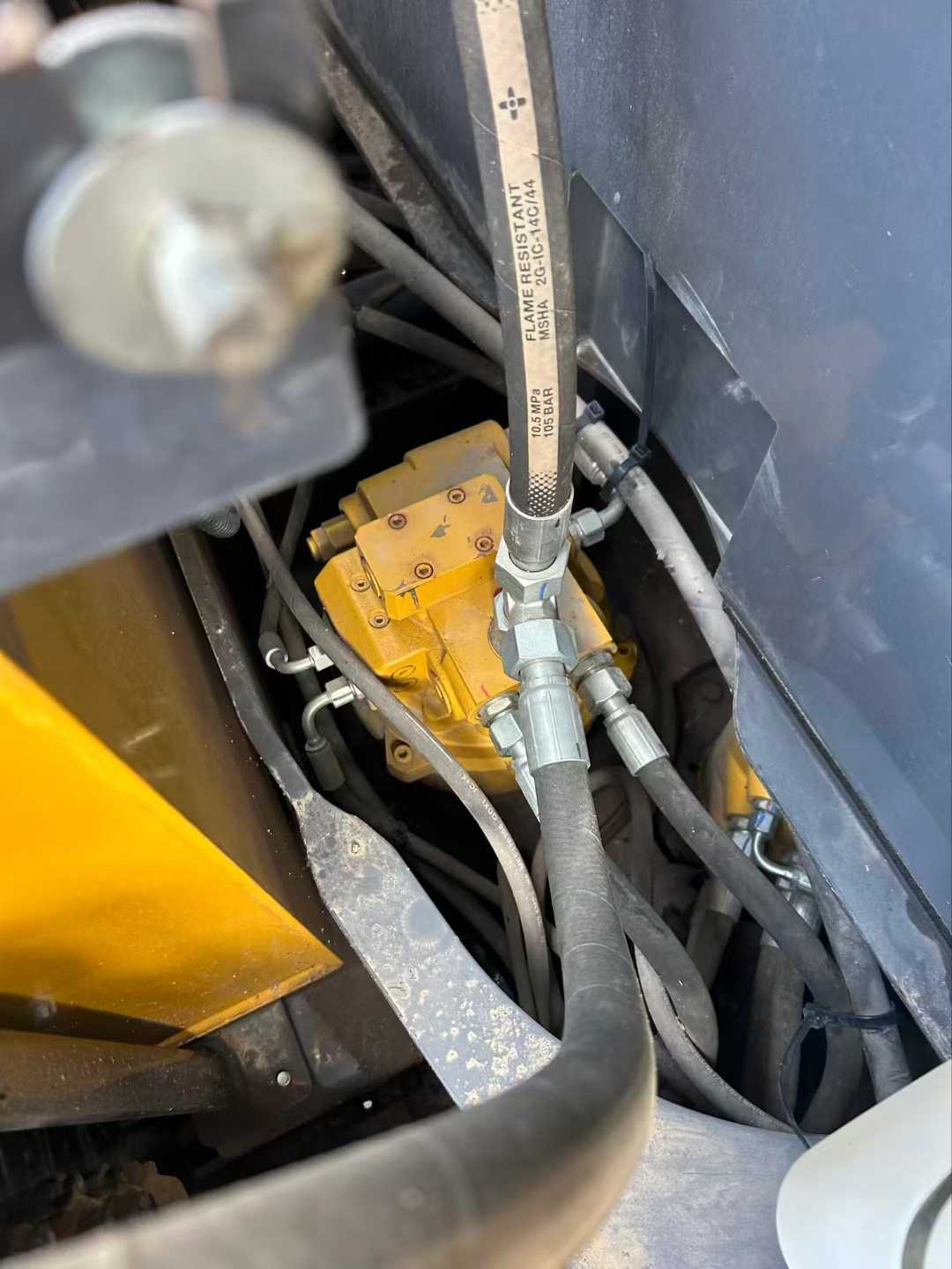 Buy XCMG LWC160 Used Excavator / 3 Used XCMG LWC160 Excavator 2024 Model / 3