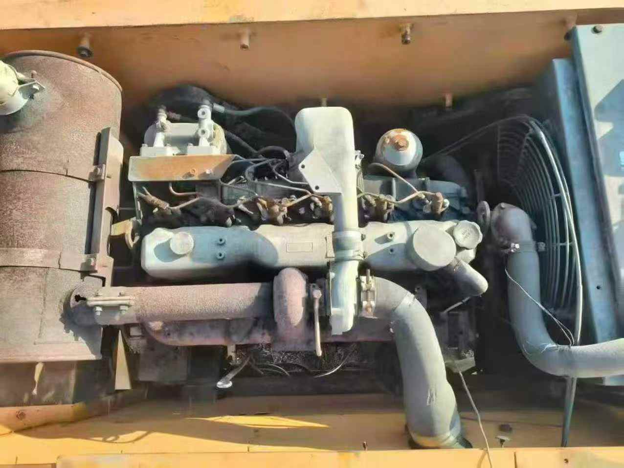 Buy Hyundai R215-7 Used Excavator / 4 Used Hyundai R215-7 Excavator 2011 Model / 4