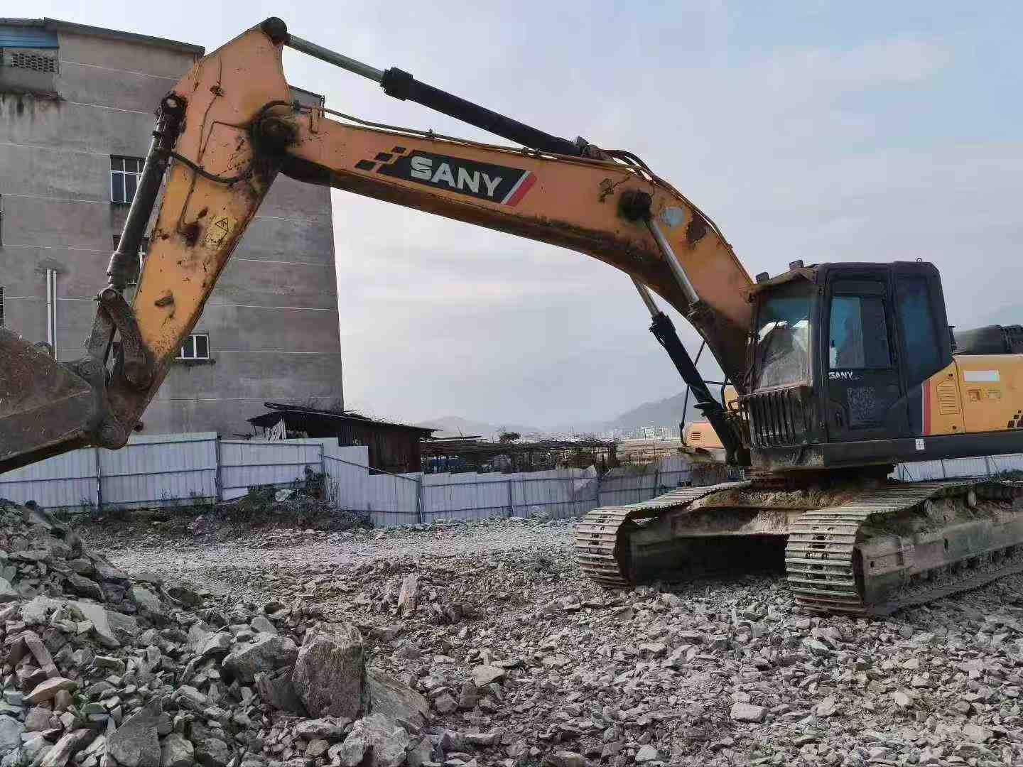 Buy Sany SY205C8M Used Excavator / 3 Used Sany SY205C8M Excavator 2016 Model / 3