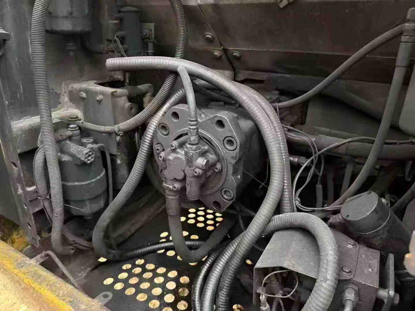 Buy Sumitomo SH240-5 Used Excavator / 6 Used Sumitomo SH240-5 Excavator 2016 Model / 6