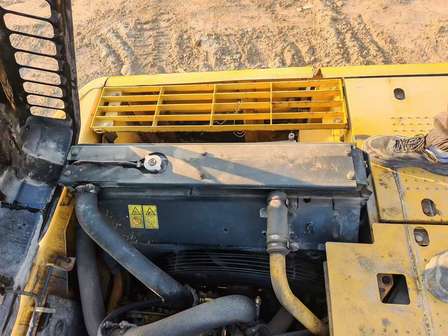 Buy Caterpillar 320D Used Excavator / 4 Used Caterpillar 320D Excavator 2016 Model / 4